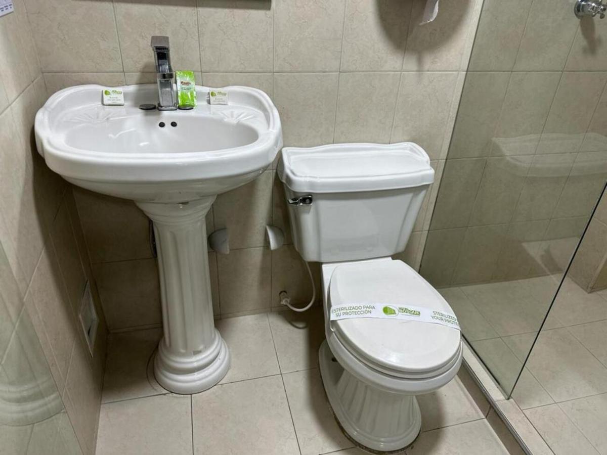 Hotel Bosque Chapinero Богота Экстерьер фото
